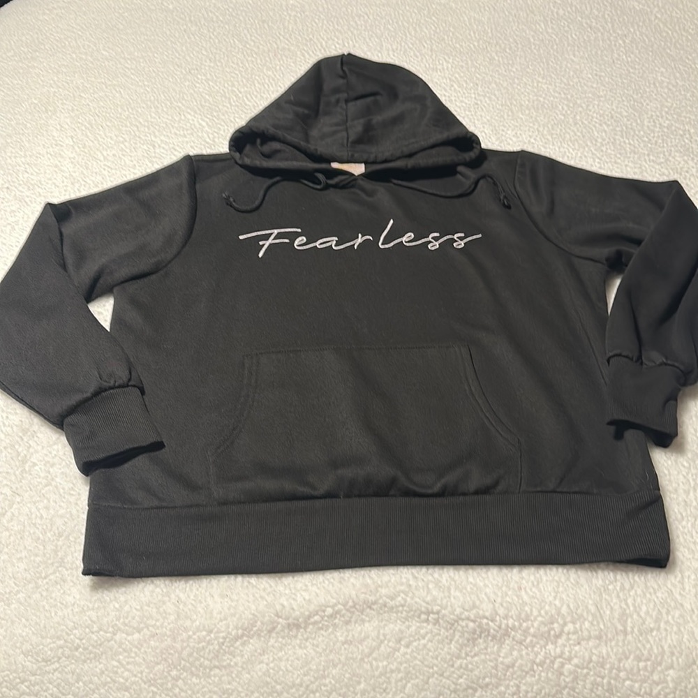 Cali 1850 Ladies “Fearless” Hoodie, GUC, Size Medium
